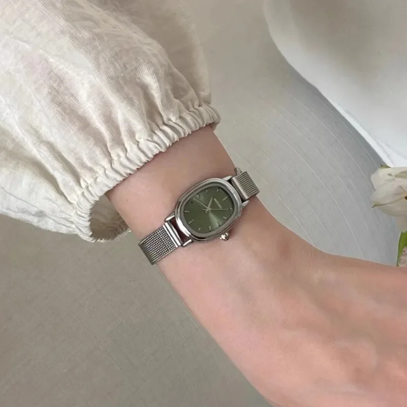 Luxury Watch Deals - Pequeno mostrador oval relógio verde simples