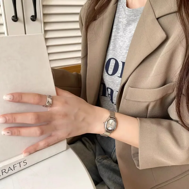 Pequeno mostrador oval relógio - Luxury Watch Deals avaliação e preço